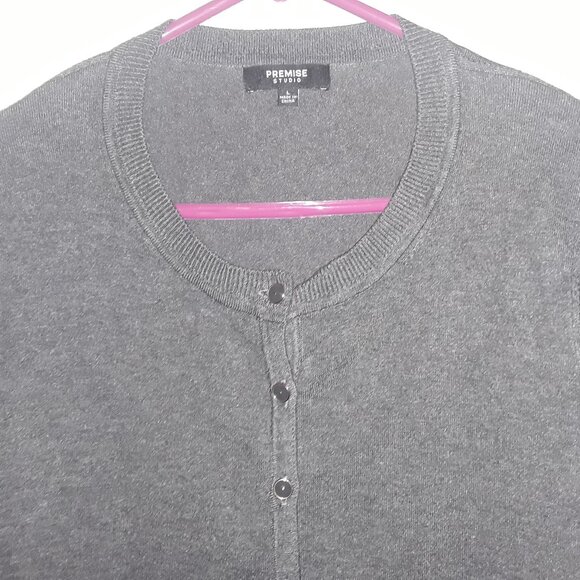 Ladies Premise Studio, LG beautiful dark gray button down 3/4 sleeves cardigan - Picture 2 of 6